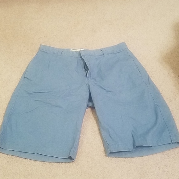 Shorts - Picture 1 of 3